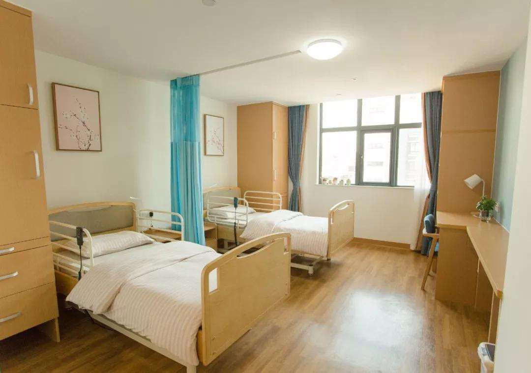 政协委员：建议大力发展养老产业 让普通人用得起市场化养老