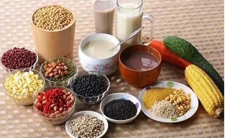 掌握备餐3大原则，老人吃的开心又健康