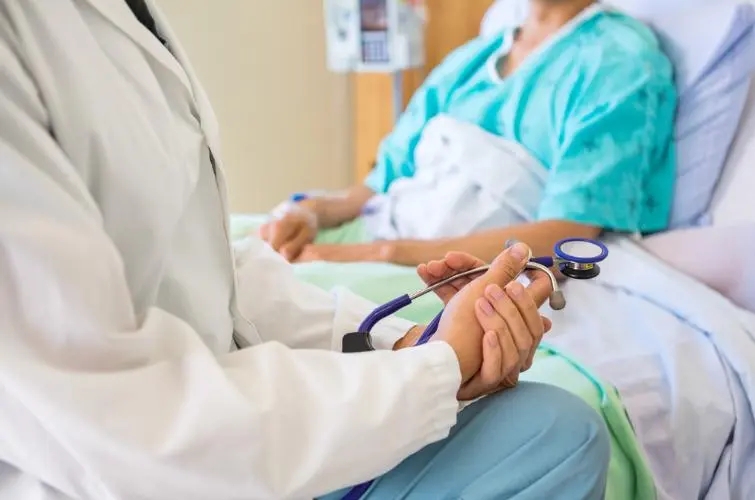 养老行业如何留住年轻人？试点创收机制、打通晋升通道、认知更新！